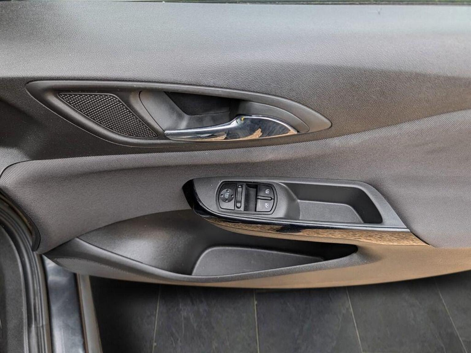 Used Vauxhall Corsa 2016 for sale - 78004567: Photo 8