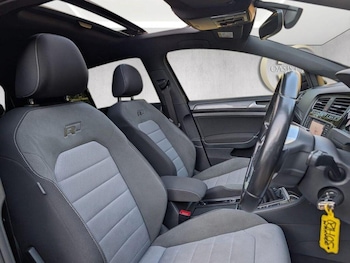 Used Volkswagen Golf 2016 for sale - 77968716: Photo