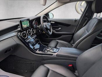 Used Mercedes-Benz C Class 2019 for sale - 78427601: Photo