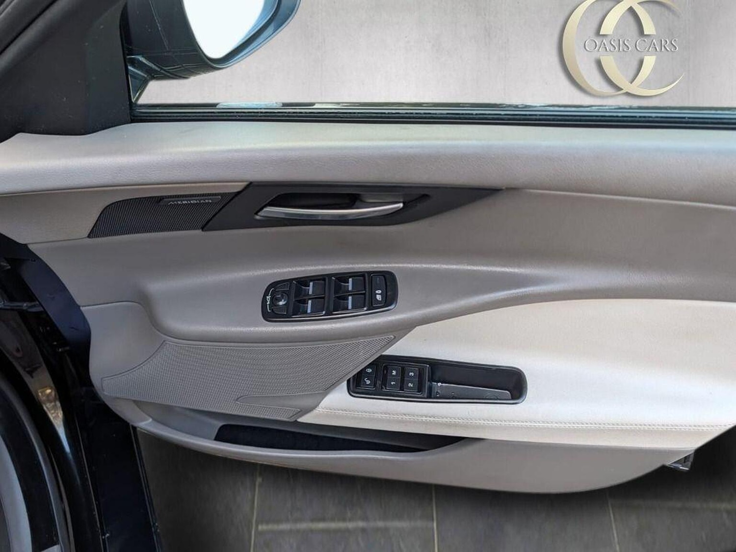 Used Jaguar XE 2017 for sale - 78134940: Photo 7