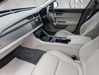 Used Jaguar XF 2019 for sale - 79563958: Photo