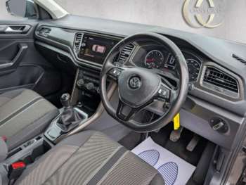 Used Volkswagen T-Roc 2019 for sale - 74955594: Photo
