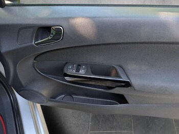 Used Vauxhall Corsa 2011 for sale - 78360092: Photo