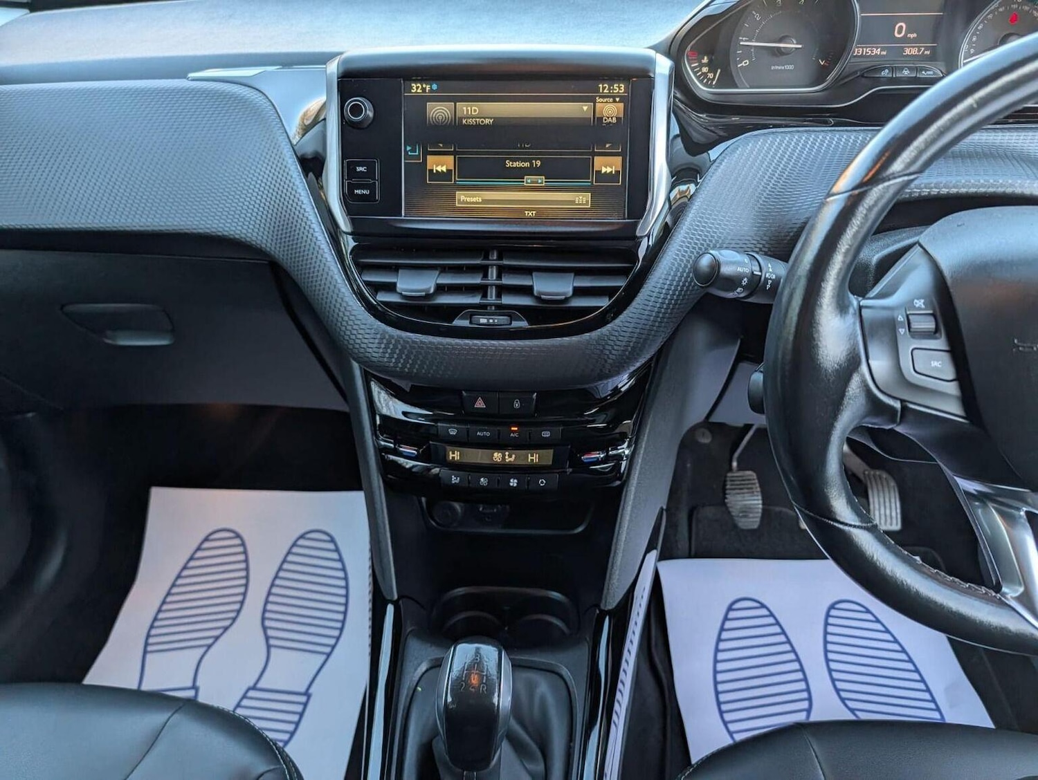 Used Peugeot 2008 2016 for sale - 77225211: Photo 14