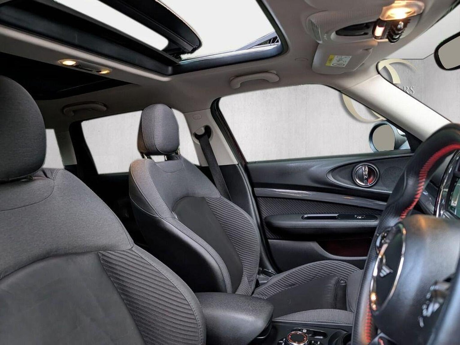 Used MINI Clubman 2018 for sale - 76497534: Photo 2