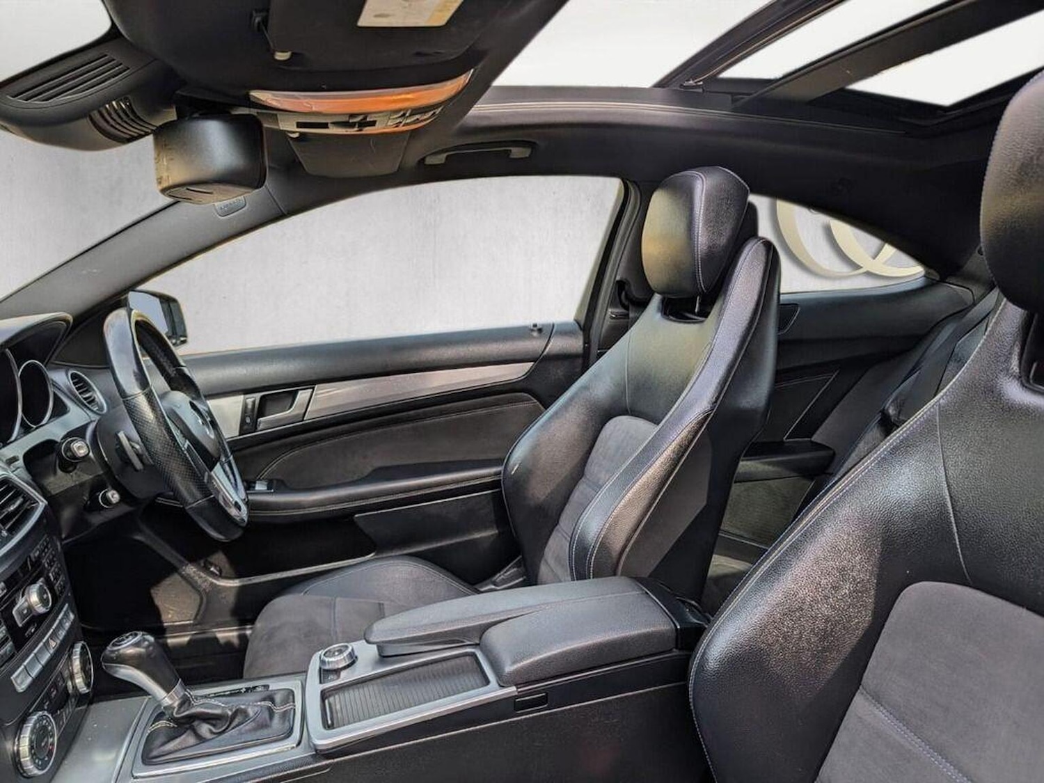 Used Mercedes-Benz C Class 2014 for sale - 77584509: Photo 4