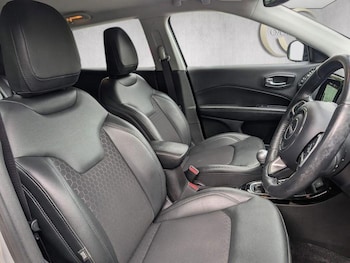 Used Jeep Compass 2020 for sale - 79400723: Photo