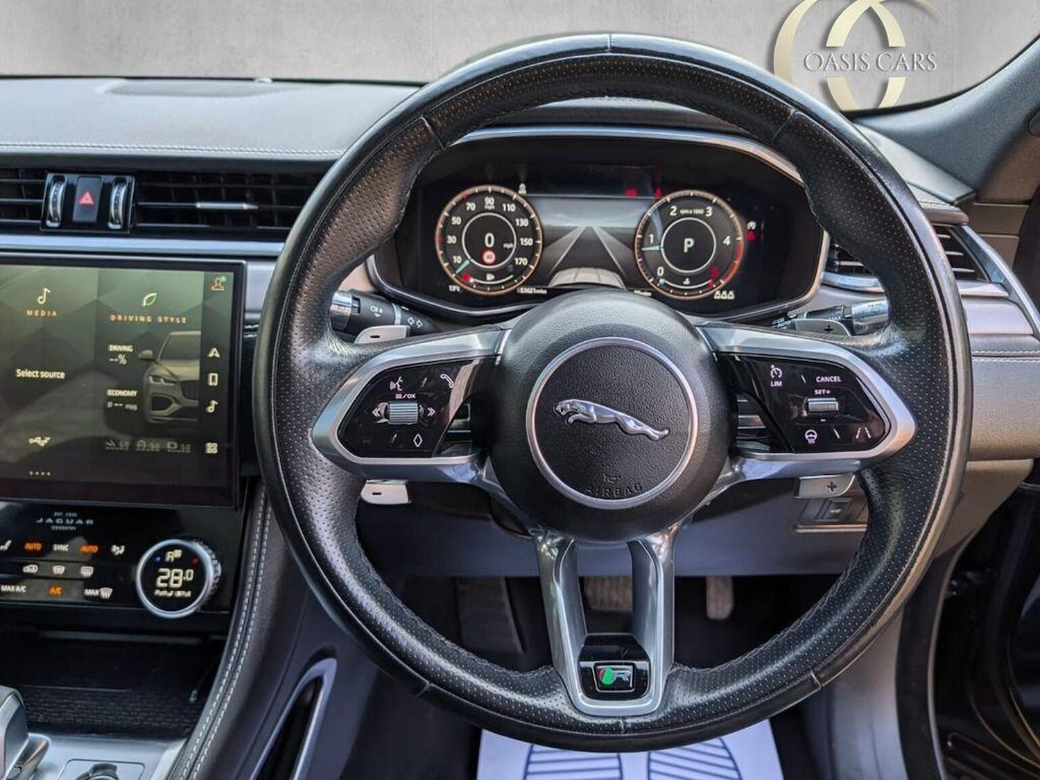 Used Jaguar F-Pace 2021 for sale - 77807129: Photo 5