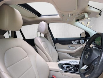 Used Mercedes-Benz GLC 2017 for sale - 75529920: Photo