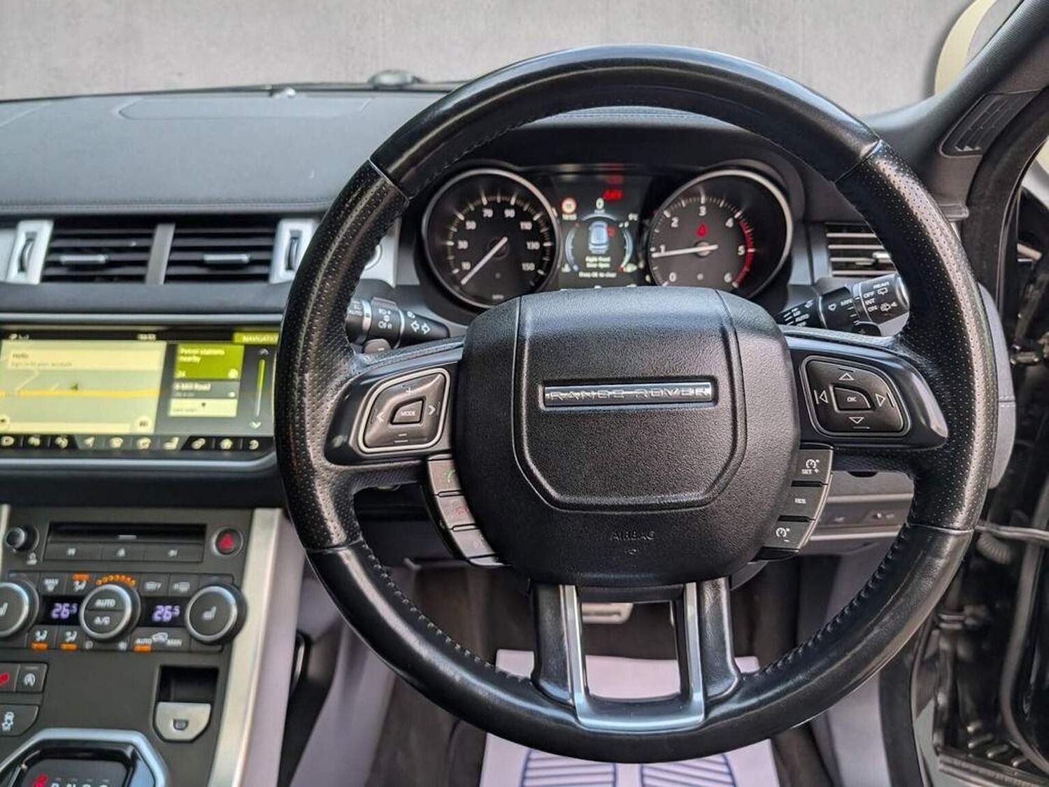 Used Land Rover Range Rover Evoque 2017 for sale - 77289109: Photo 9