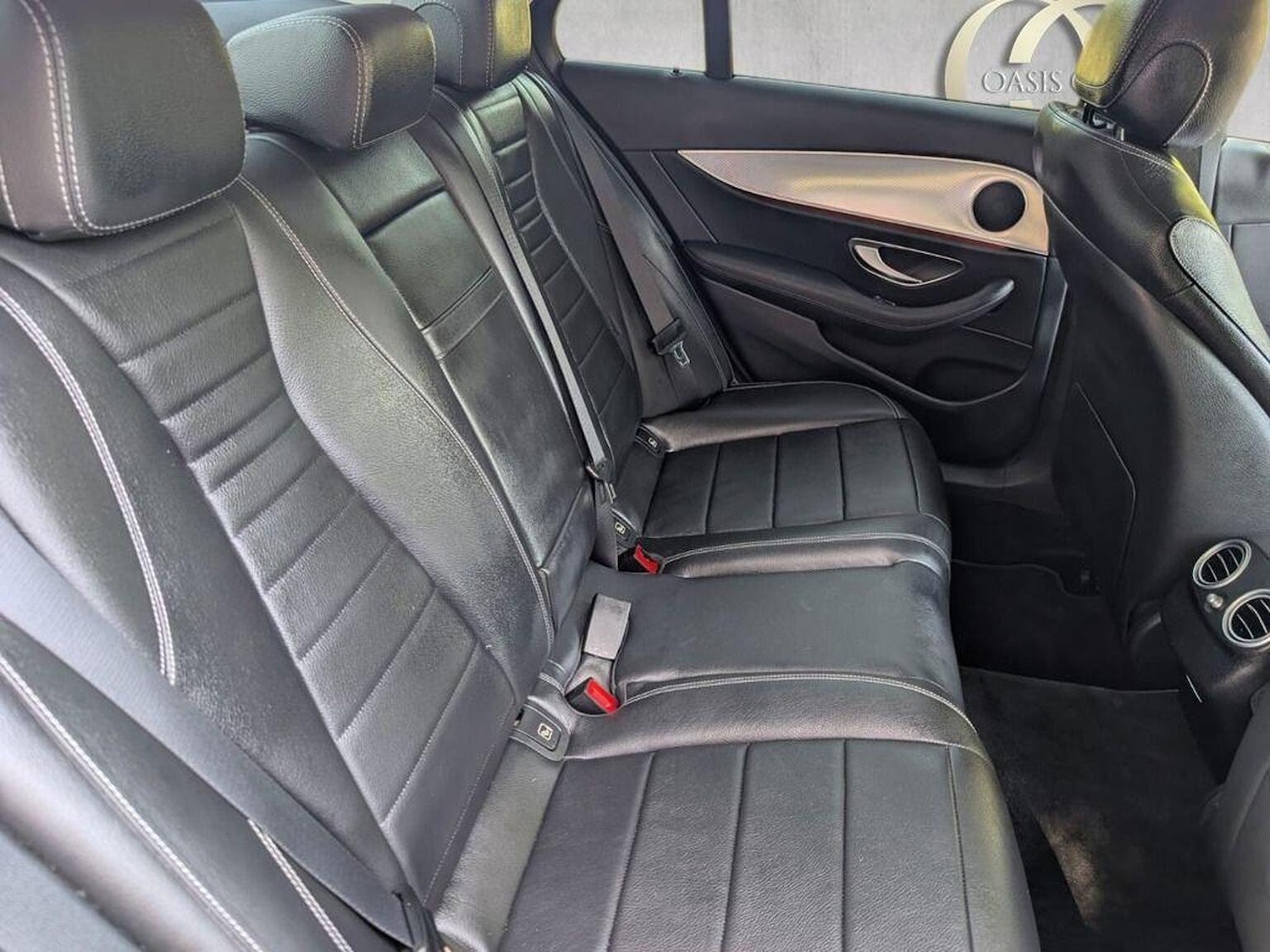 Used Mercedes-Benz GLC 2019 for sale - 76358162: Photo 12