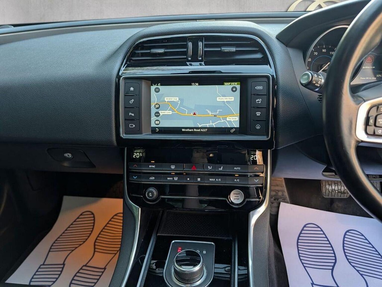 Used Jaguar XE 2018 for sale - 77735722: Photo 10