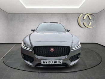 Used Jaguar F-Pace 2020 for sale - 76591586: Photo