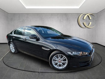 Used Jaguar XE 2017 for sale - 78316941: Photo