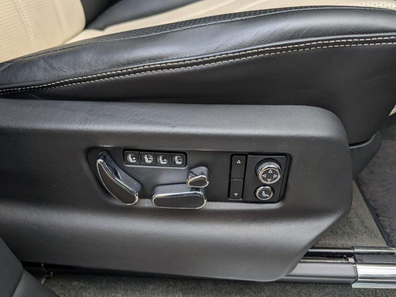 Used Bentley Bentayga 2020 for sale - 77721162: Photo 14