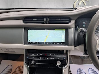 Used Jaguar XF 2018 for sale - 77792834: Photo