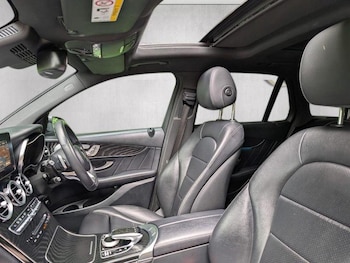 Used Mercedes-Benz GLC 2019 for sale - 75446431: Photo
