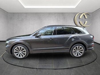 Used Bentley Bentayga 2020 for sale - 78534809: Photo