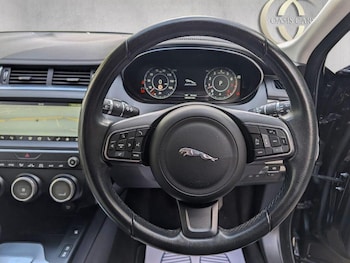 Used Jaguar E-Pace 2018 for sale - 79429707: Photo
