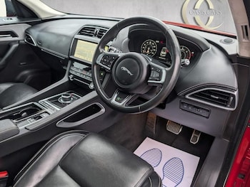 Used Jaguar F-Pace 2019 for sale - 78155442: Photo