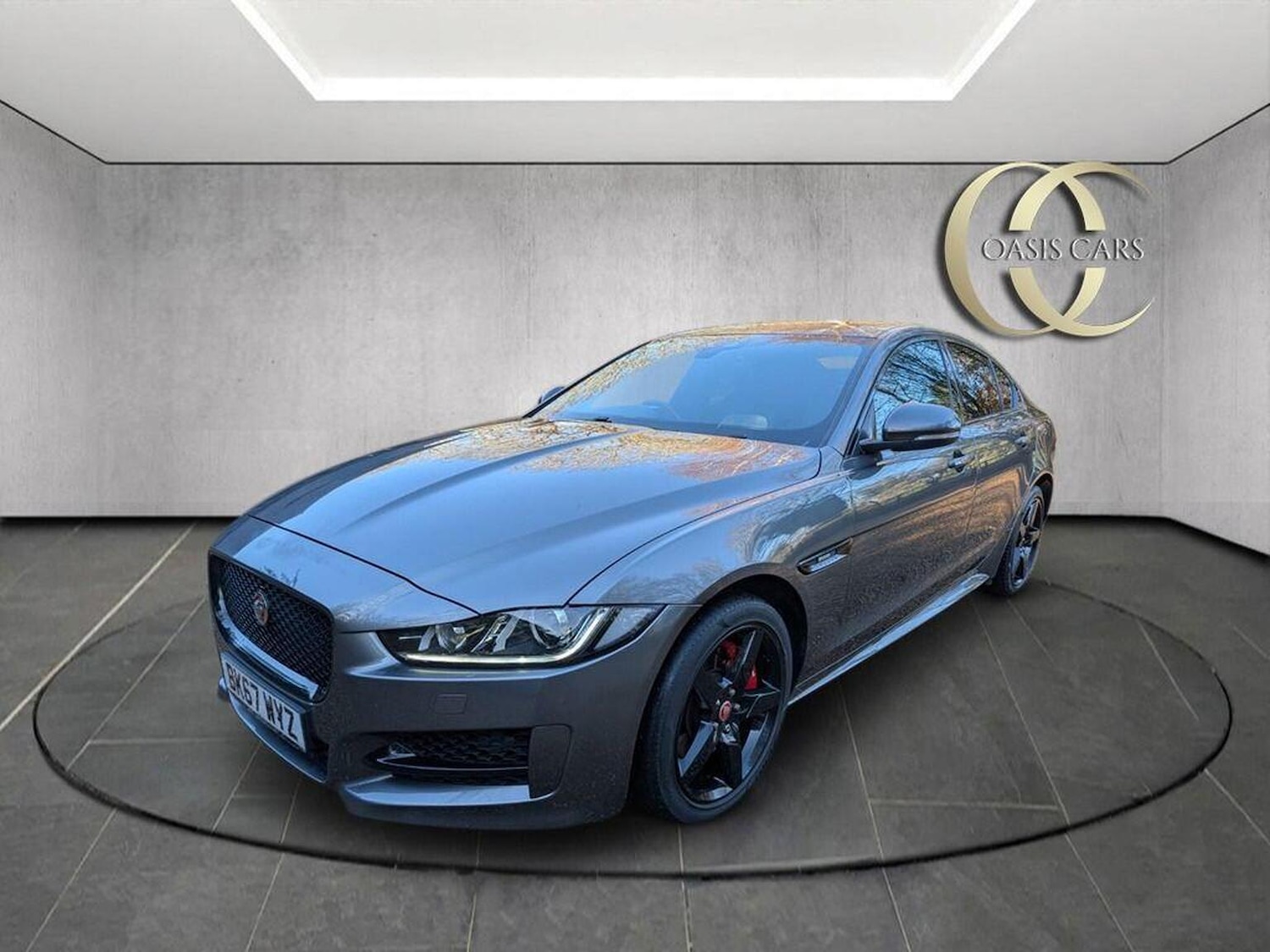 Used Jaguar XE 2017 for sale - 76799167: Photo 3