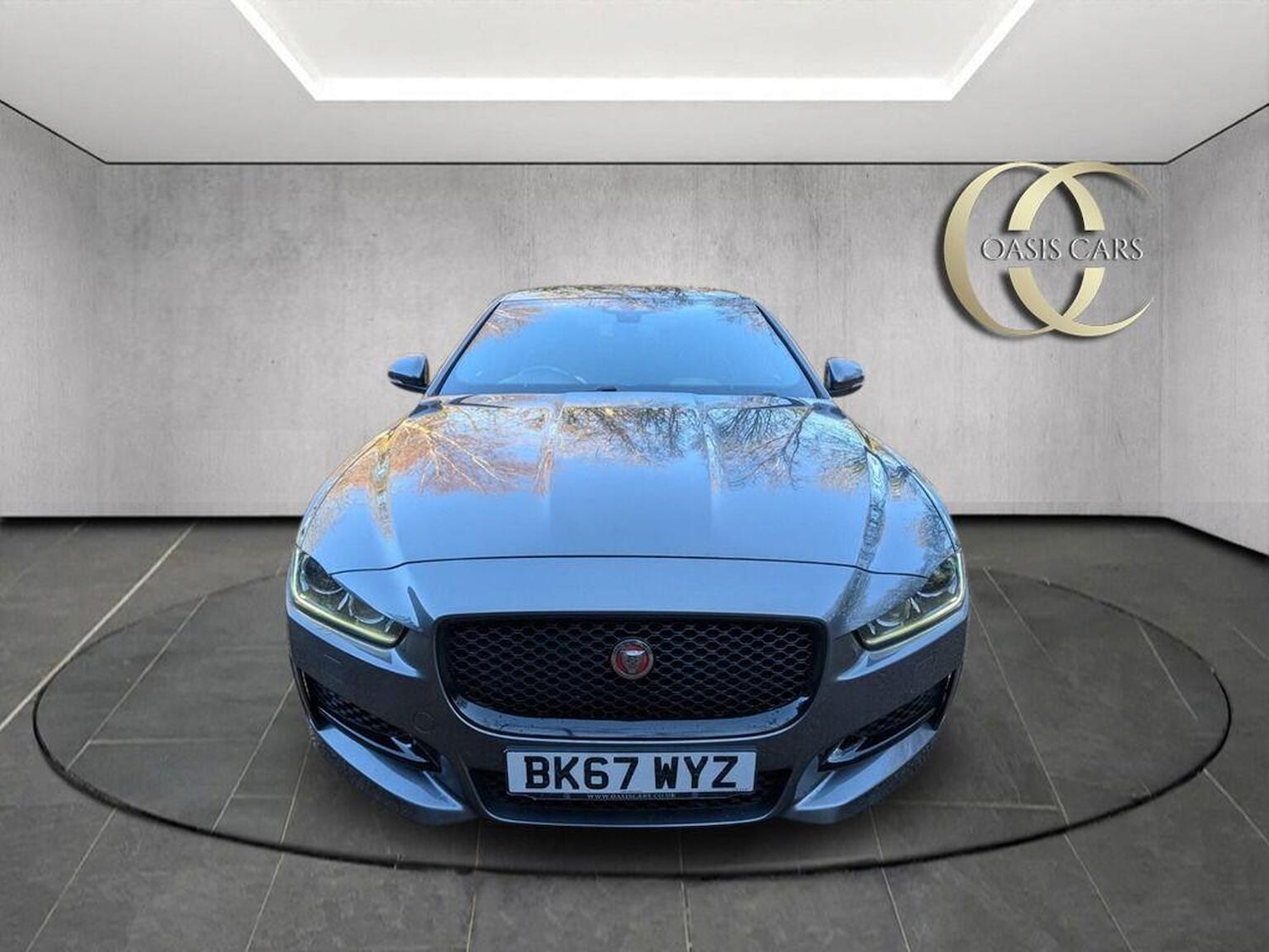 Used Jaguar XE 2017 for sale - 76799167: Photo 8