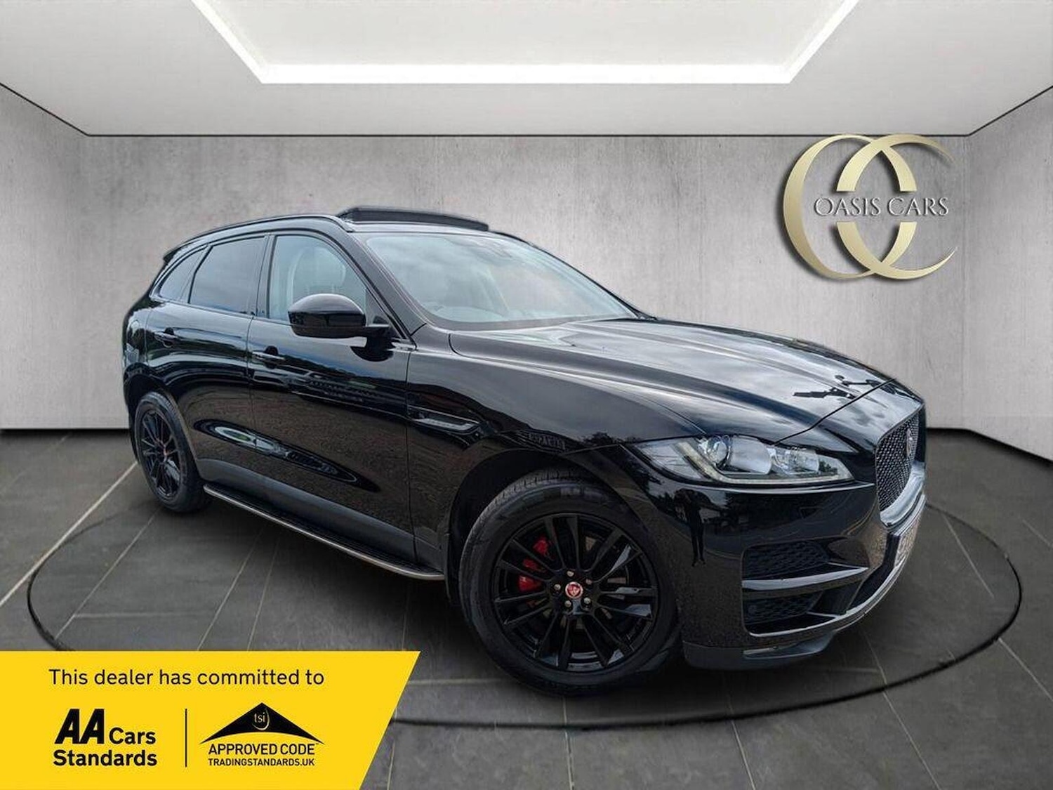 Used Jaguar F-Pace 2018 for sale - 76082780: Photo 1