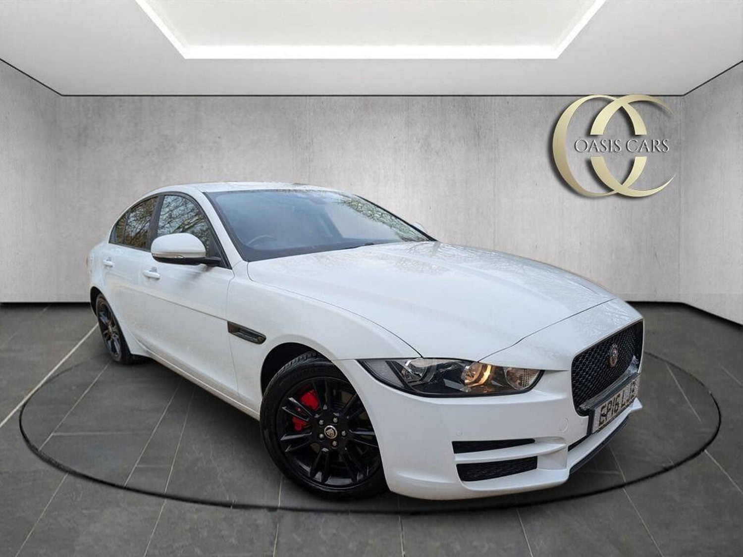 Used Jaguar XE 2016 for sale - 77880958: Photo 1