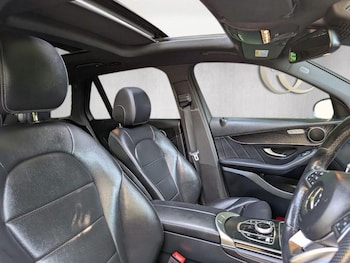 Used Mercedes-Benz GLC 2019 for sale - 75550263: Photo