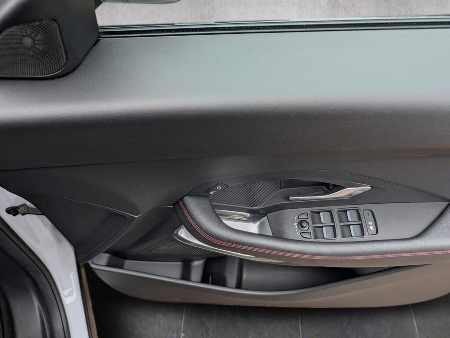 Used Jaguar E-Pace 2020 for sale - 76656192: Photo 14