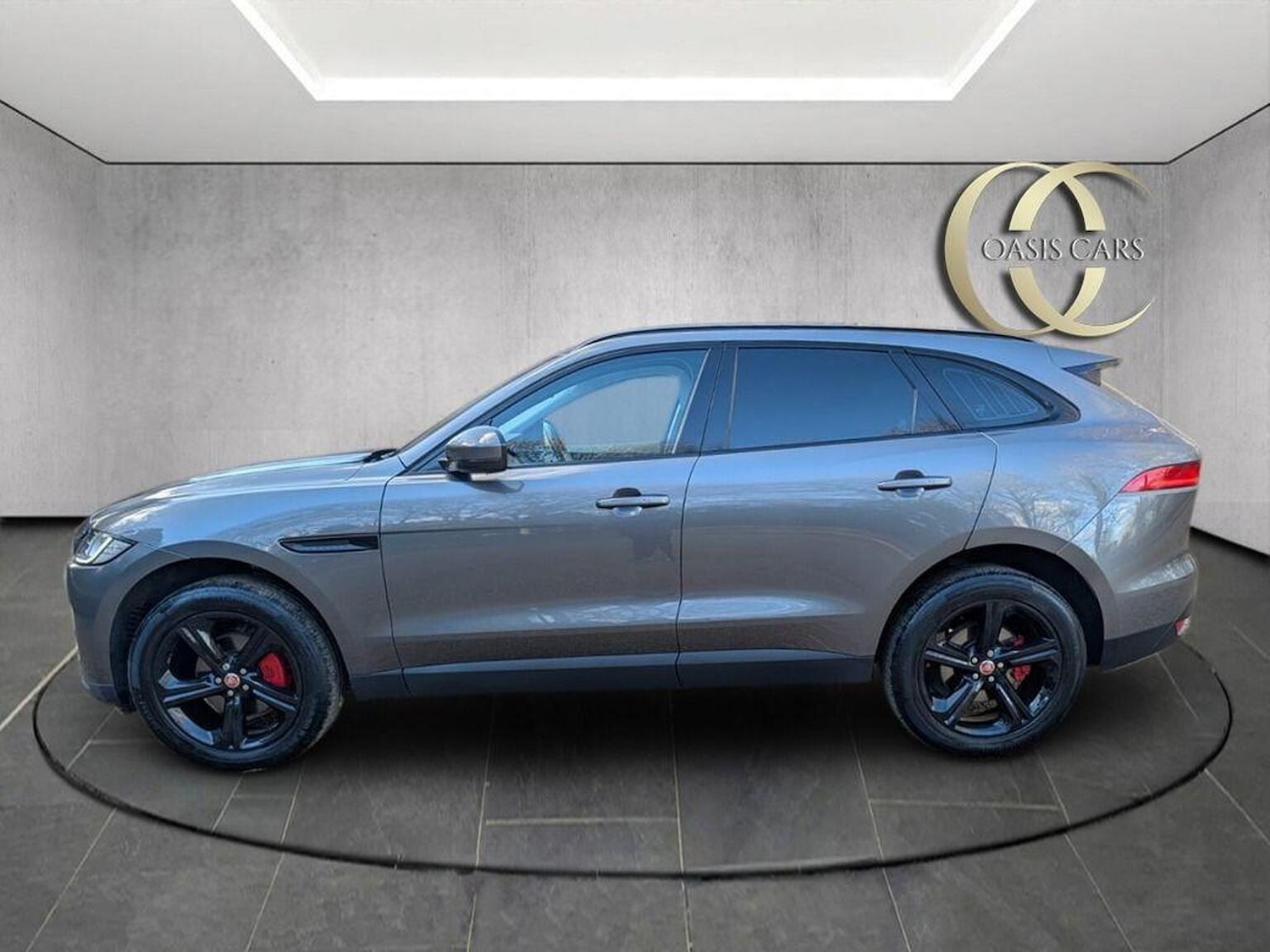 Used Jaguar F-Pace 2016 for sale - 76896956: Photo 8