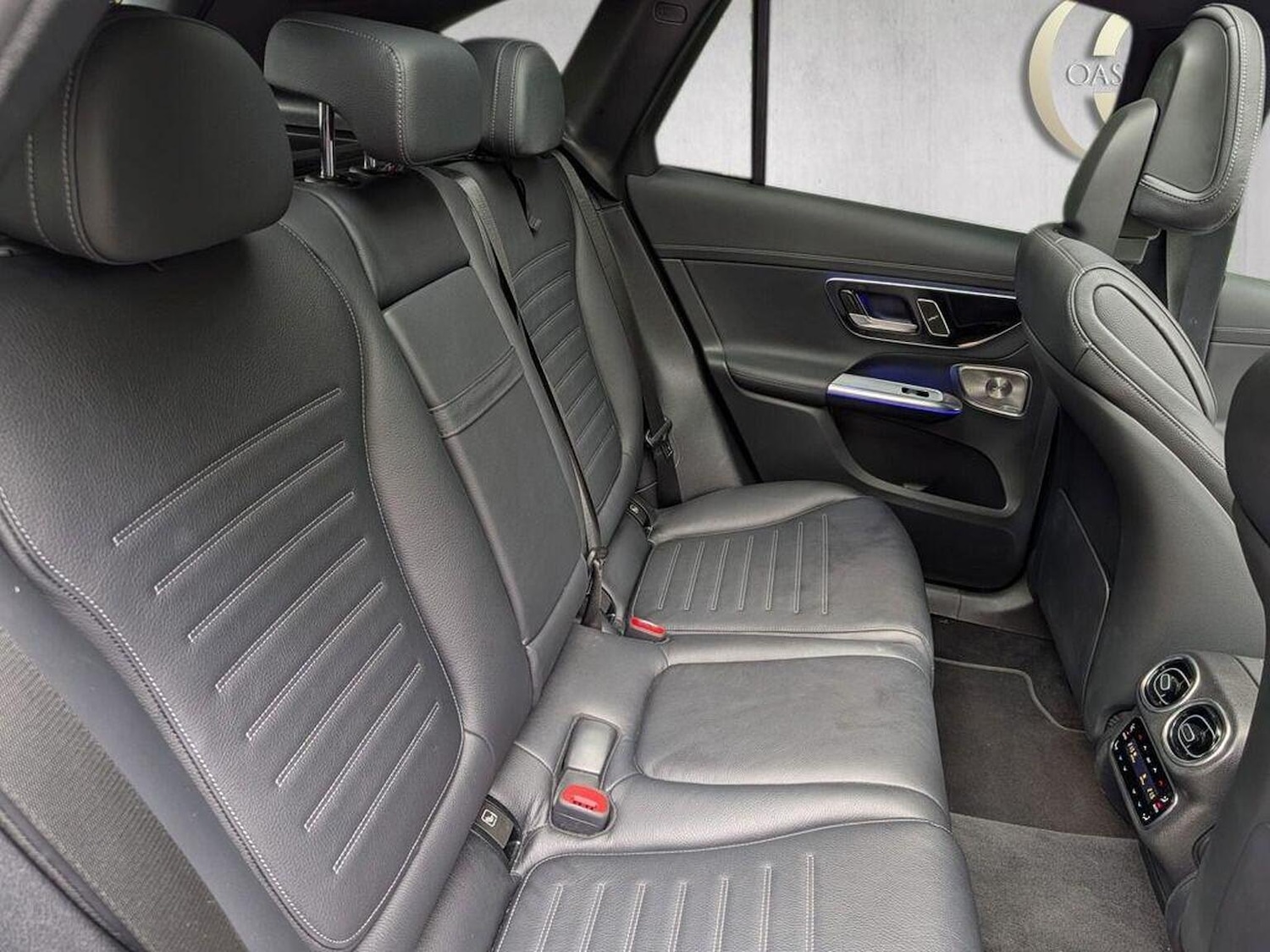Used Mercedes-Benz GLC 2023 for sale - 76082615: Photo 9