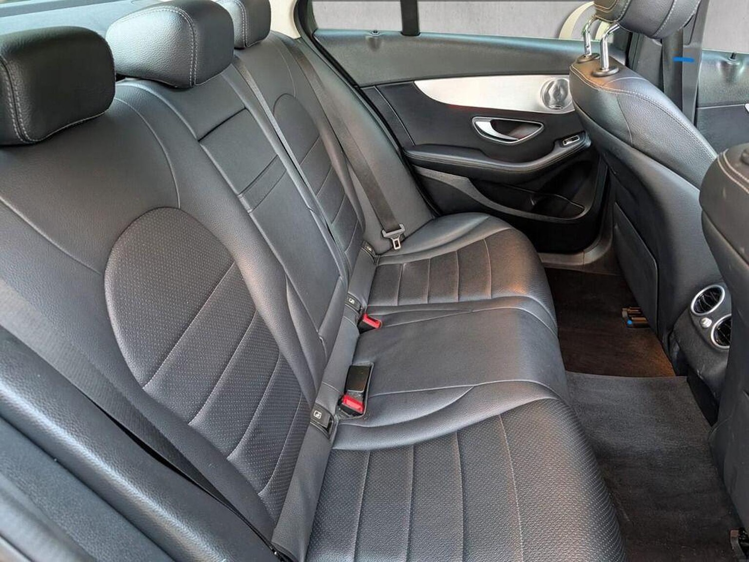 Used Mercedes-Benz C Class 2019 for sale - 77118612: Photo 6