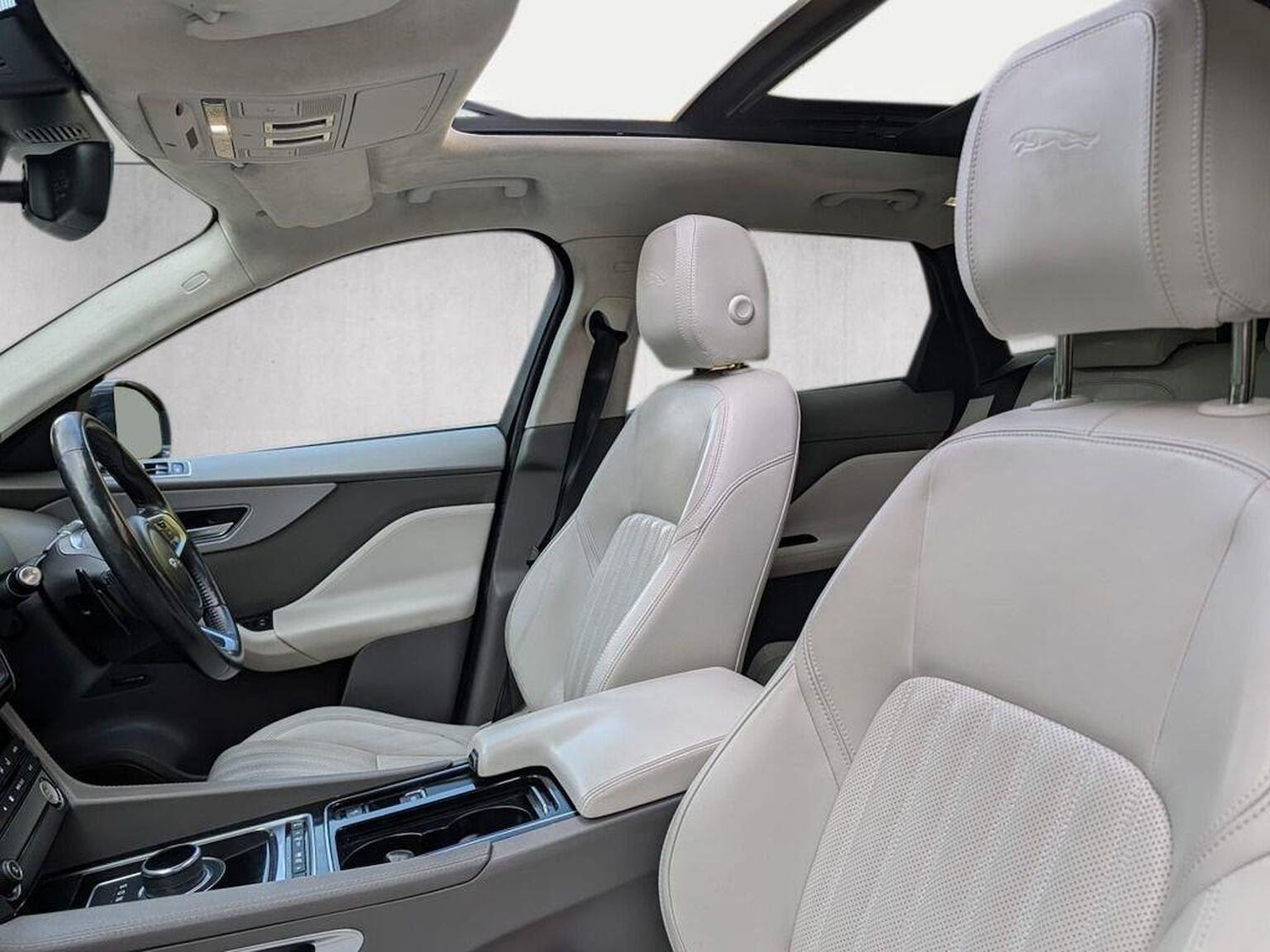 Used Jaguar F-Pace 2018 for sale - 76358146: Photo 13