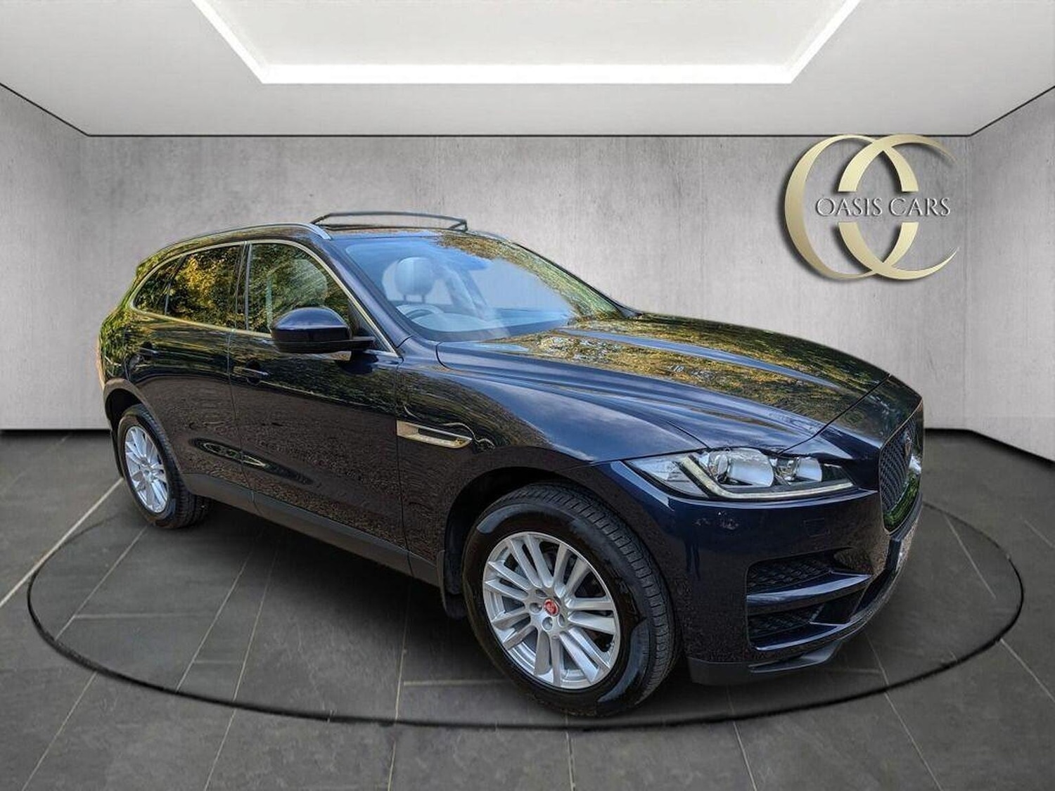 Used Jaguar F-Pace 2018 for sale - 76358146: Photo 3