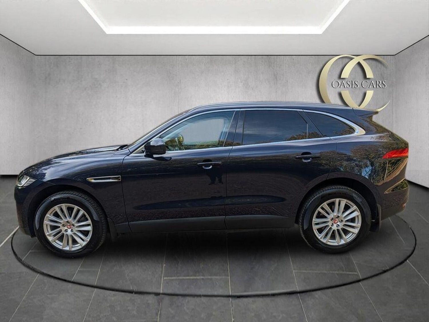Used Jaguar F-Pace 2018 for sale - 76358146: Photo 5