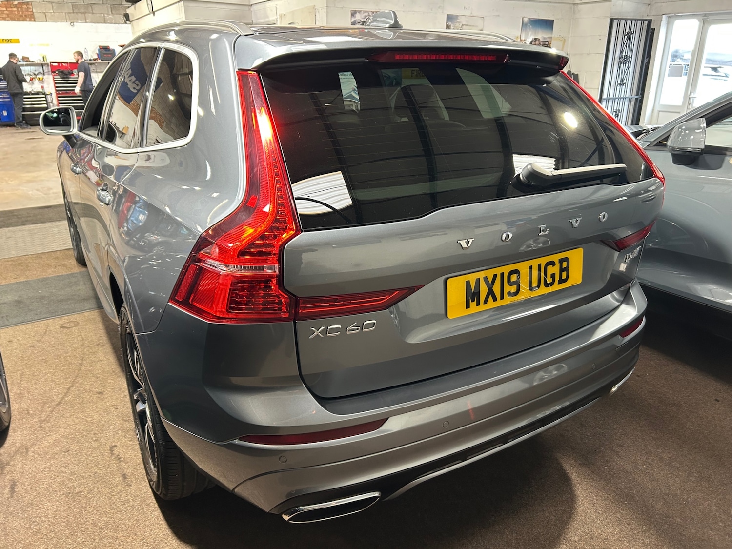 Used Volvo XC60 2019 for sale - 76476717: Photo 4