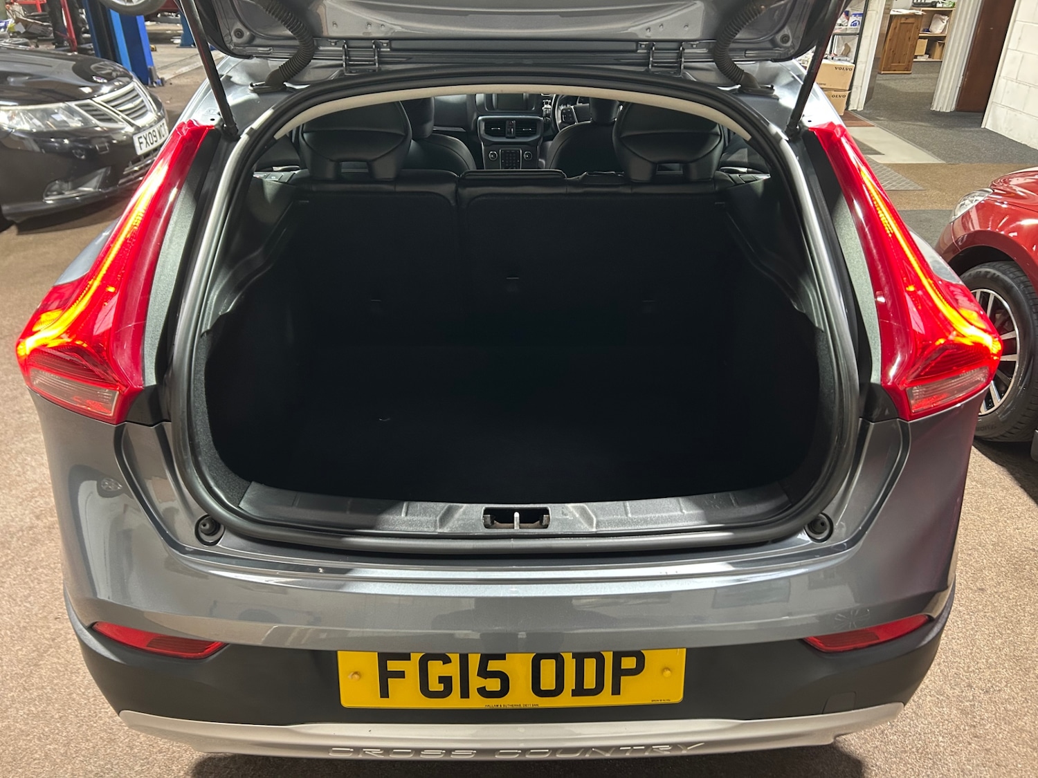 Used Volvo V40 2015 for sale - 77200882: Photo 7