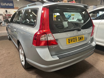 Used Volvo V70 2009 for sale - 79150954: Photo