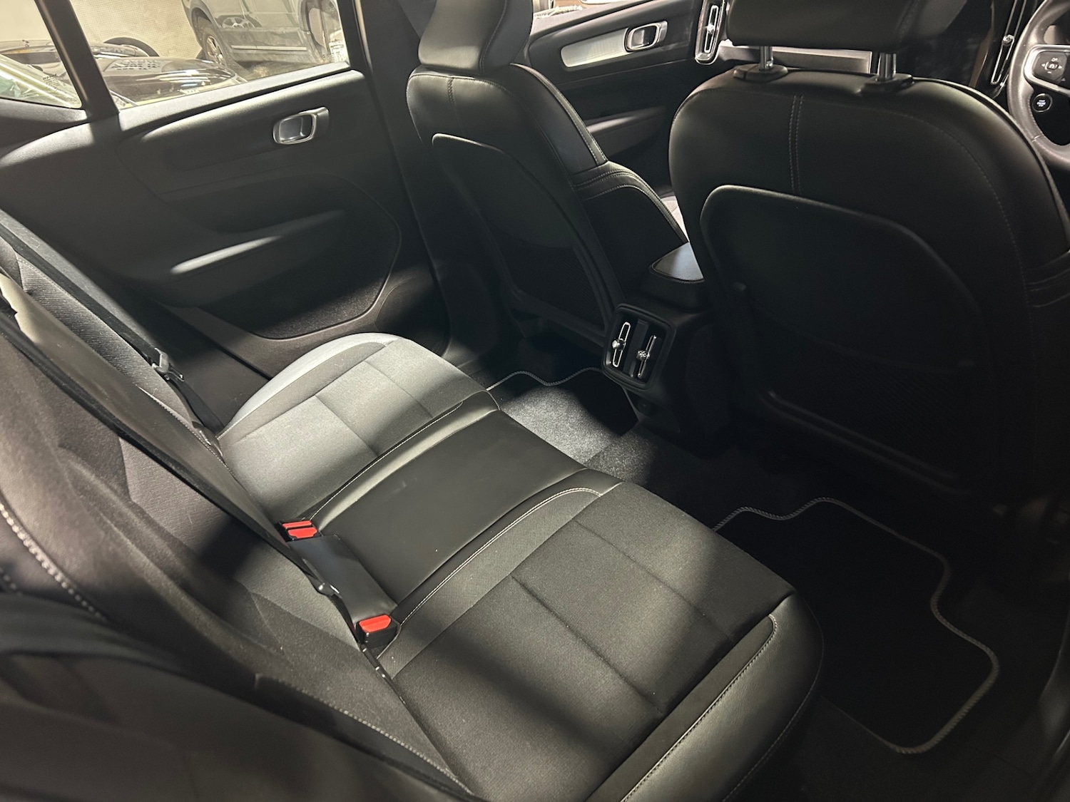 Used Volvo XC40 2019 for sale - 76393507: Photo 8