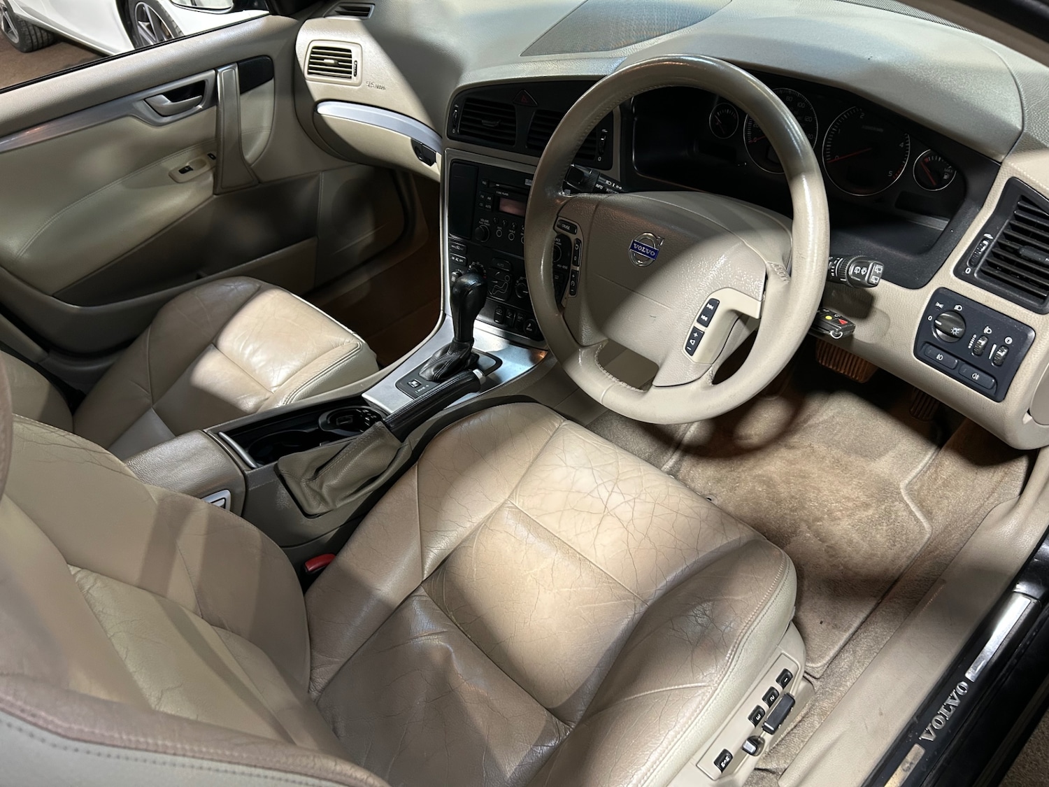 Used Volvo V70 2005 for sale - 77848195: Photo 9