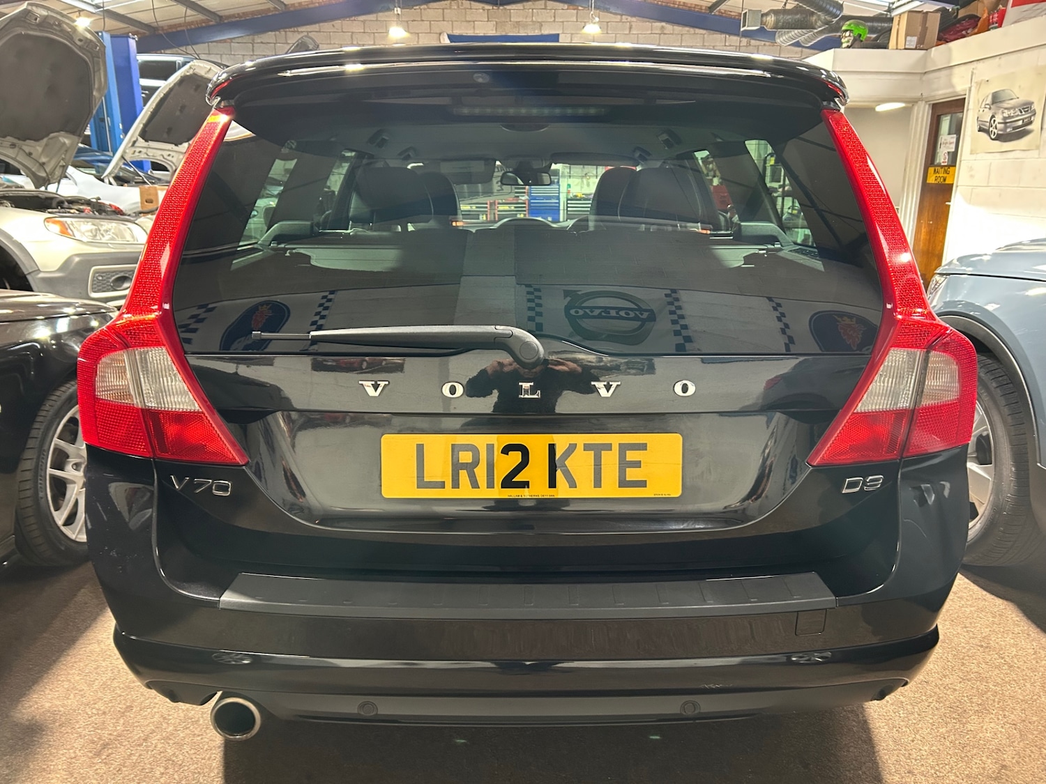 Used Volvo V70 2012 for sale - 76421930: Photo 6