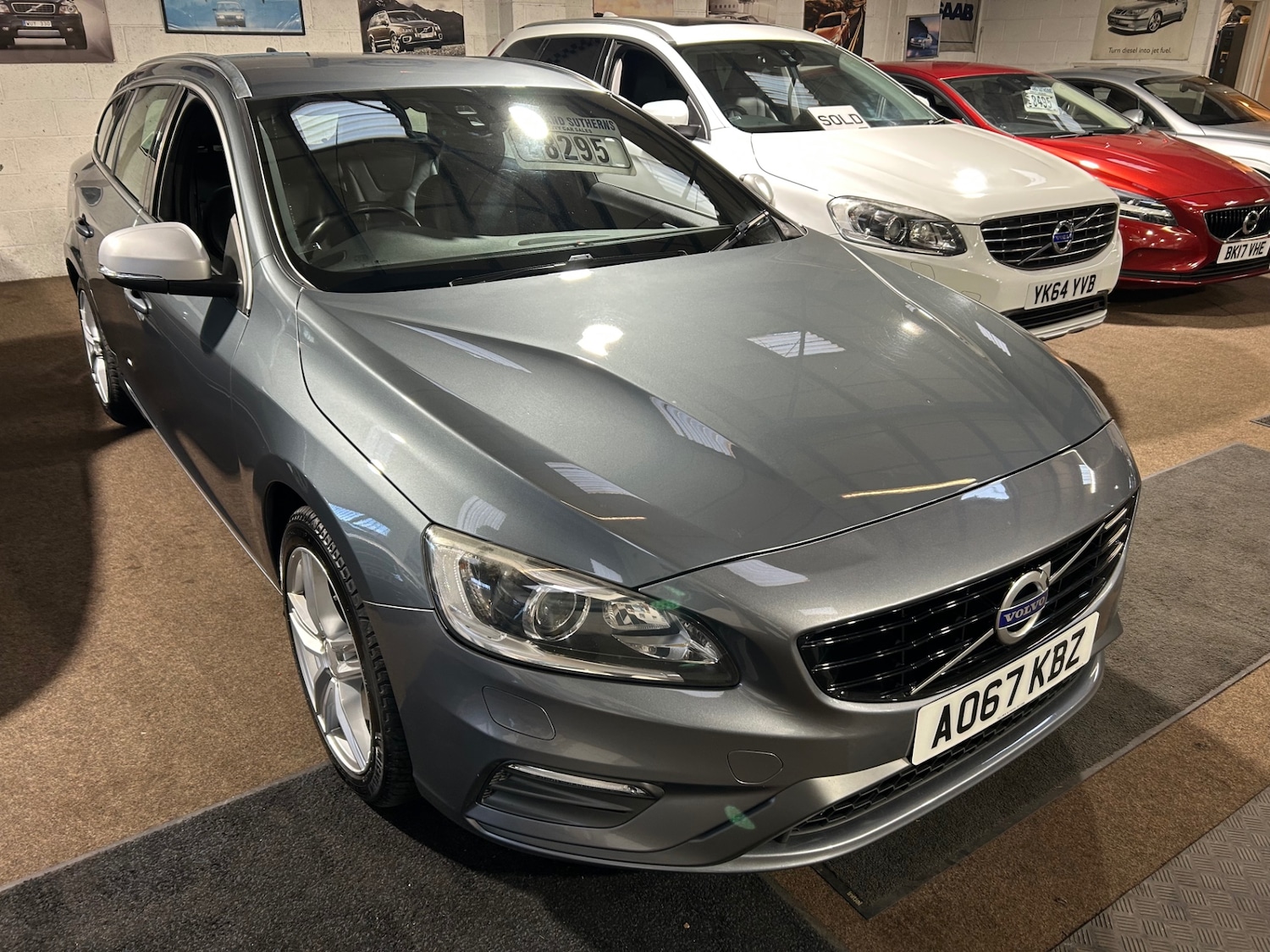 Used Volvo V60 2017 for sale - 77492859: Photo 3