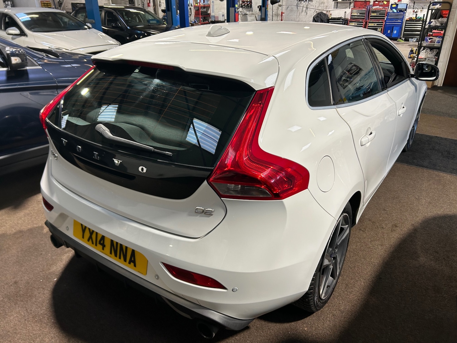 Used Volvo V40 2014 for sale - 77665148: Photo 6