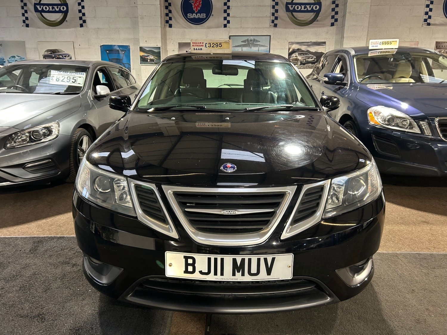 Used Saab 9-3 2011 for sale - 77679077: Photo 2