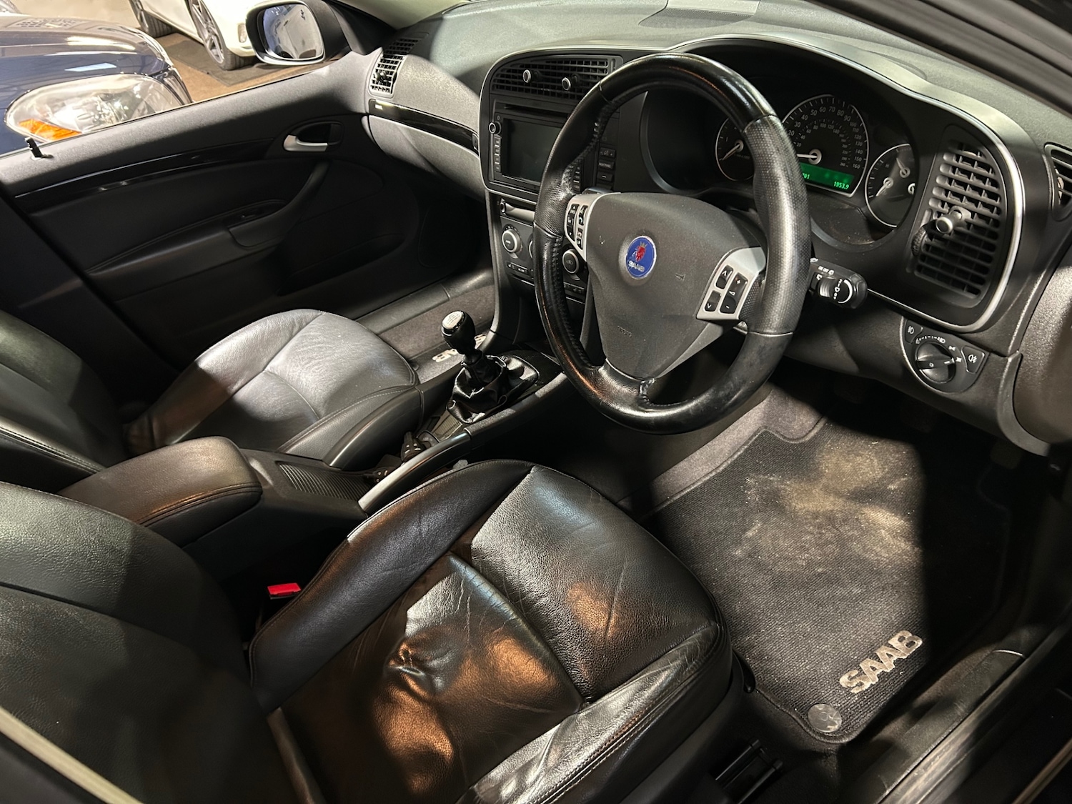 Used Saab 9-3 2011 for sale - 77679077: Photo 9