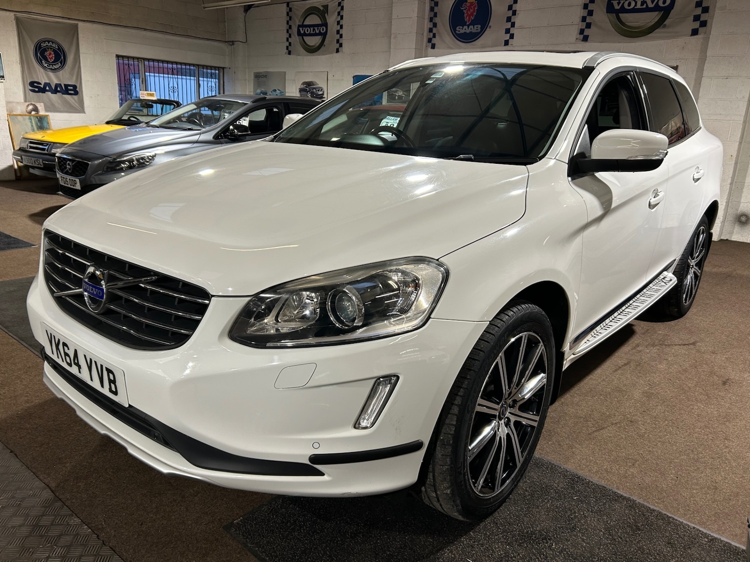 Used Volvo XC60 2014 for sale - 77285791: Photo 1