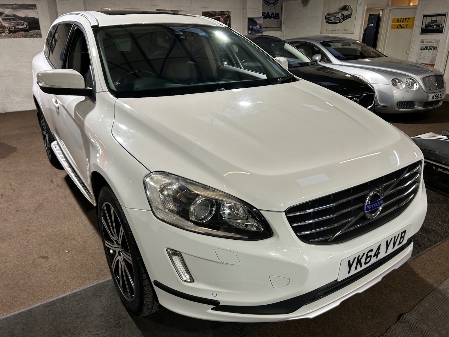 Used Volvo XC60 2014 for sale - 77285791: Photo 3