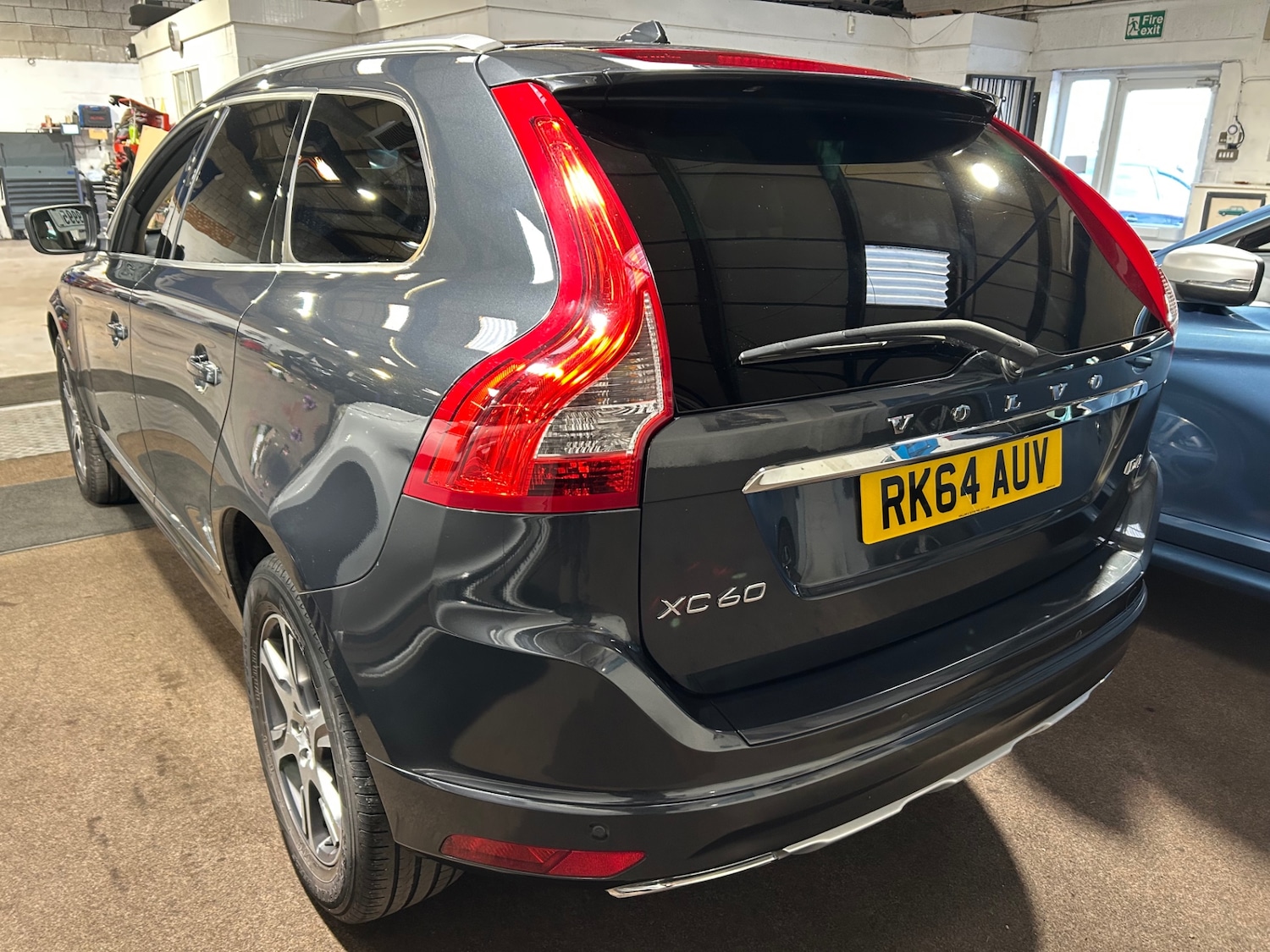 Used Volvo XC60 2014 for sale - 77353629: Photo 4