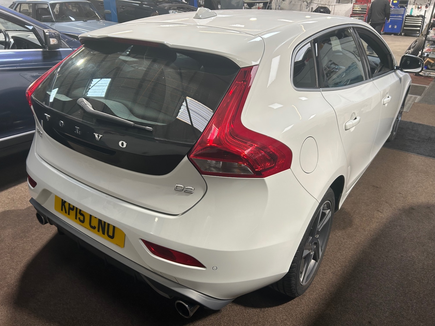 Used Volvo V40 2015 for sale - 78092905: Photo 6